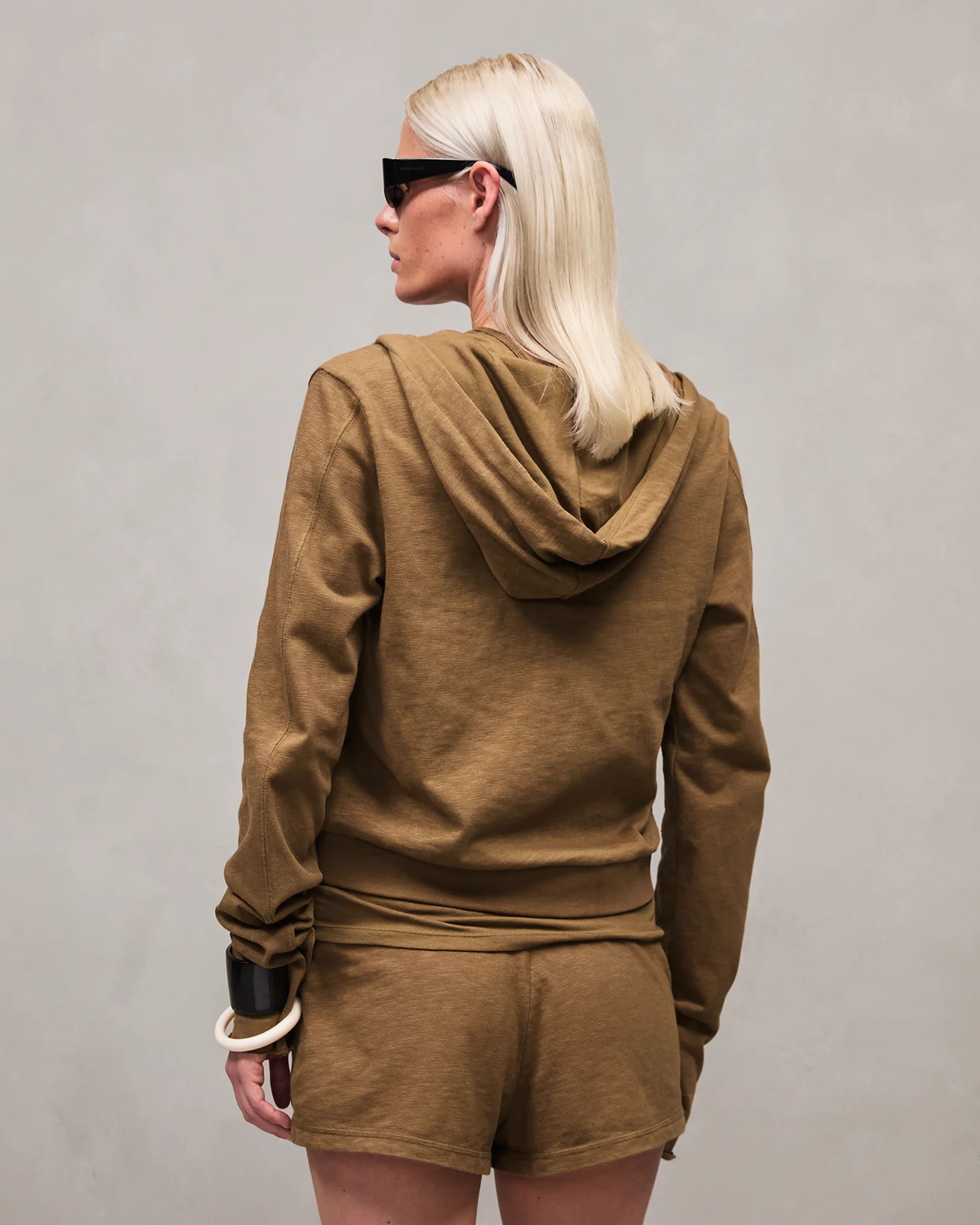 Lightweight Cropped Zip Up Dune - Image 4