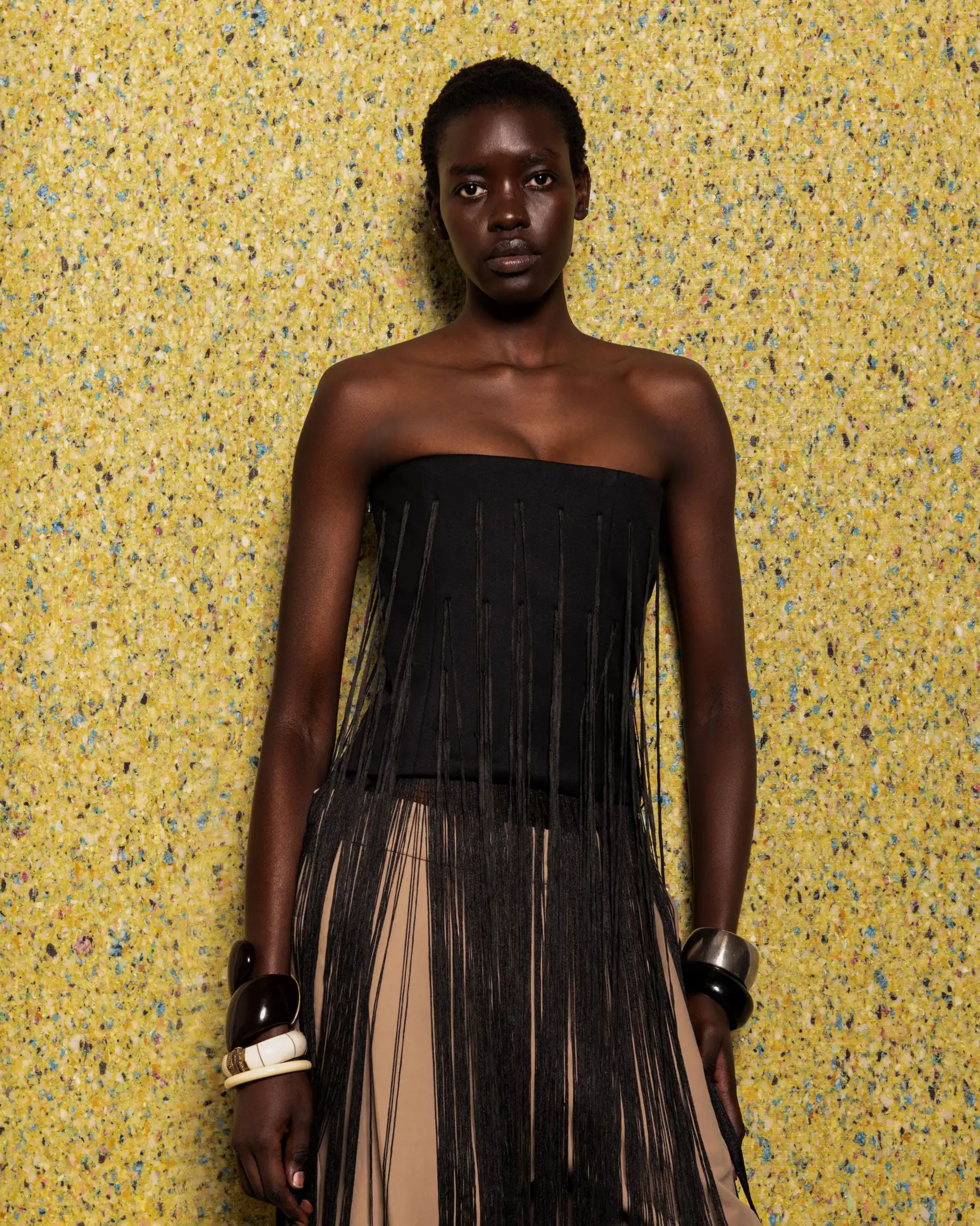 Fringe Tube Black Wool - Image 1