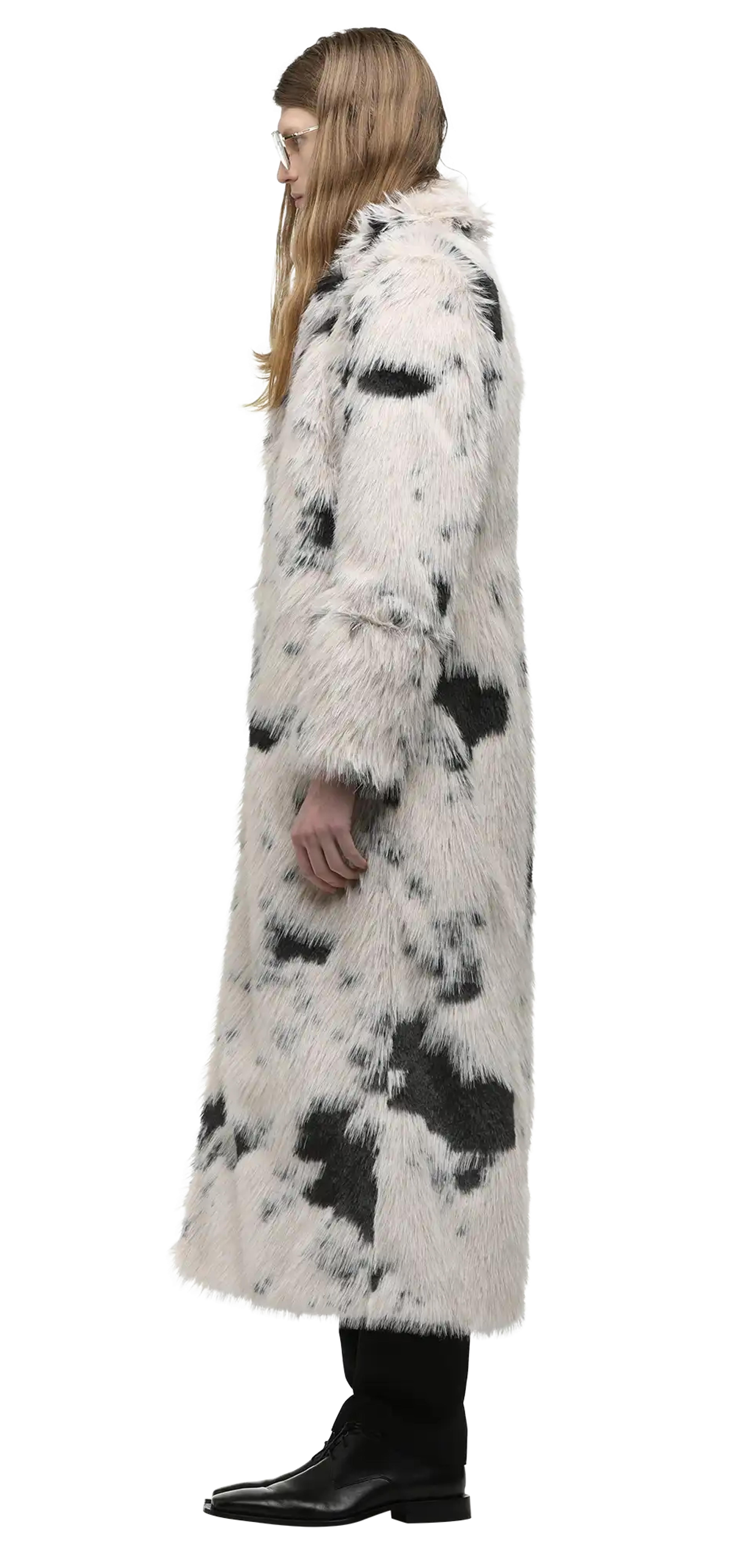 coco-coat-ash-flake character left view