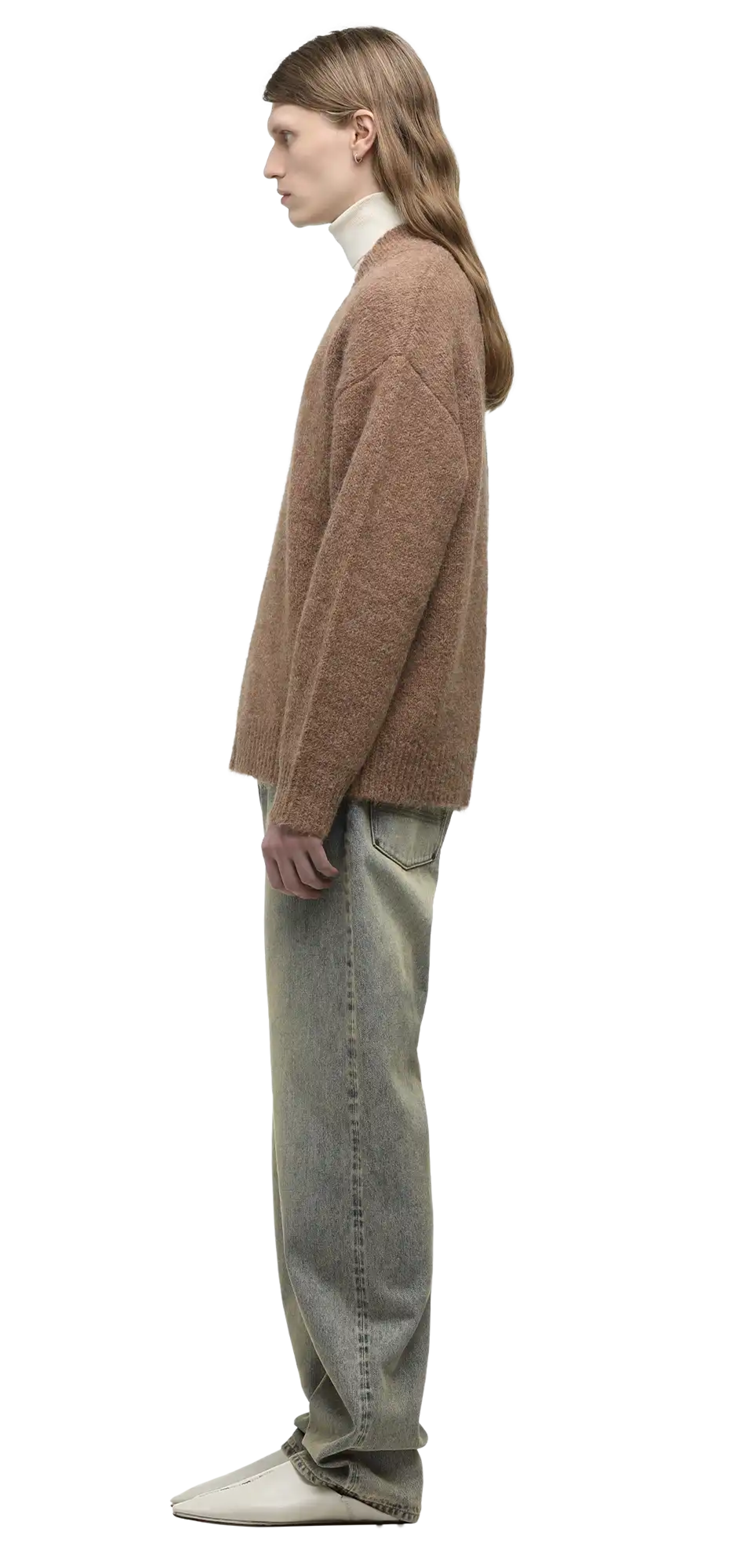 deco-sweater-rye character left view