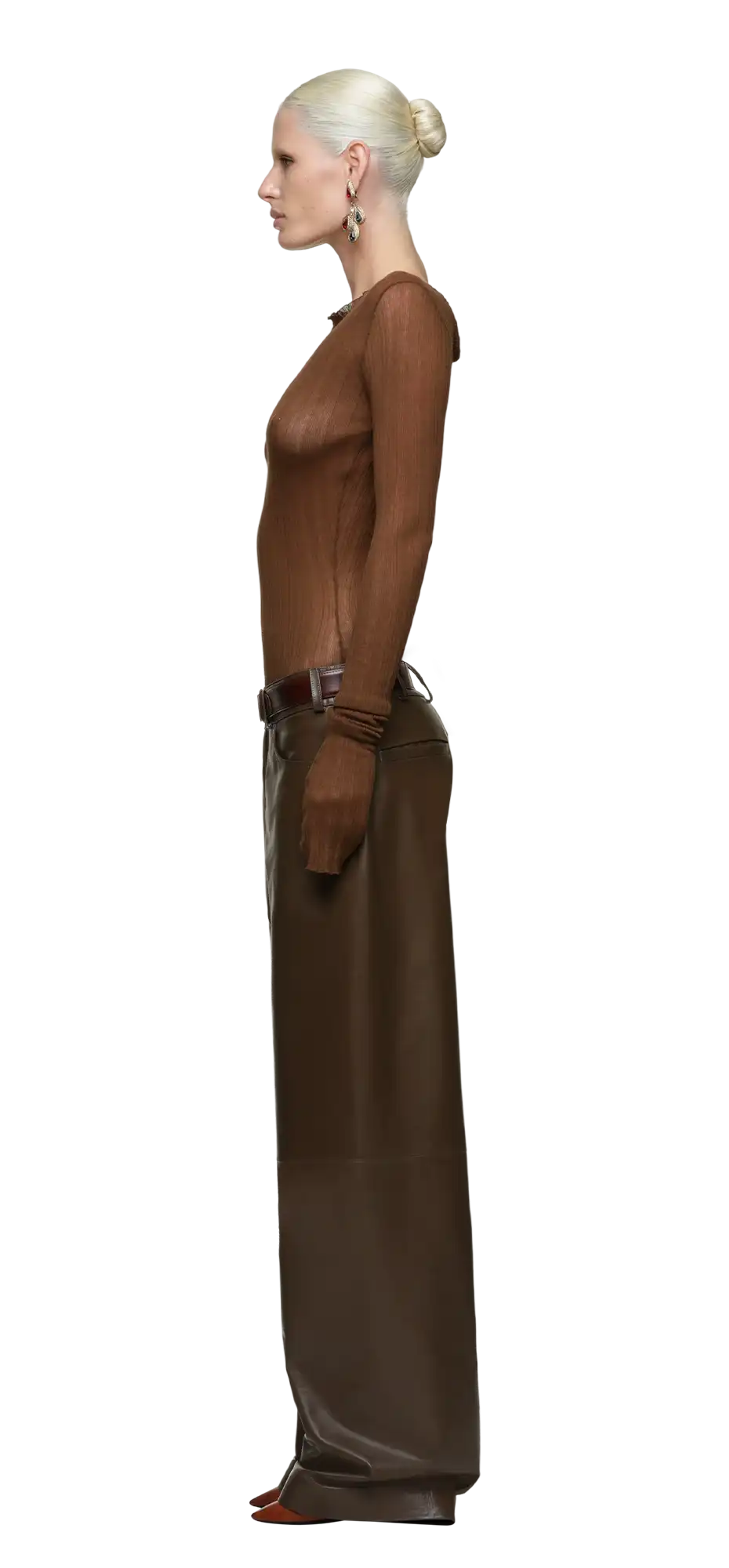 leather-straight-leg-pecan character left view