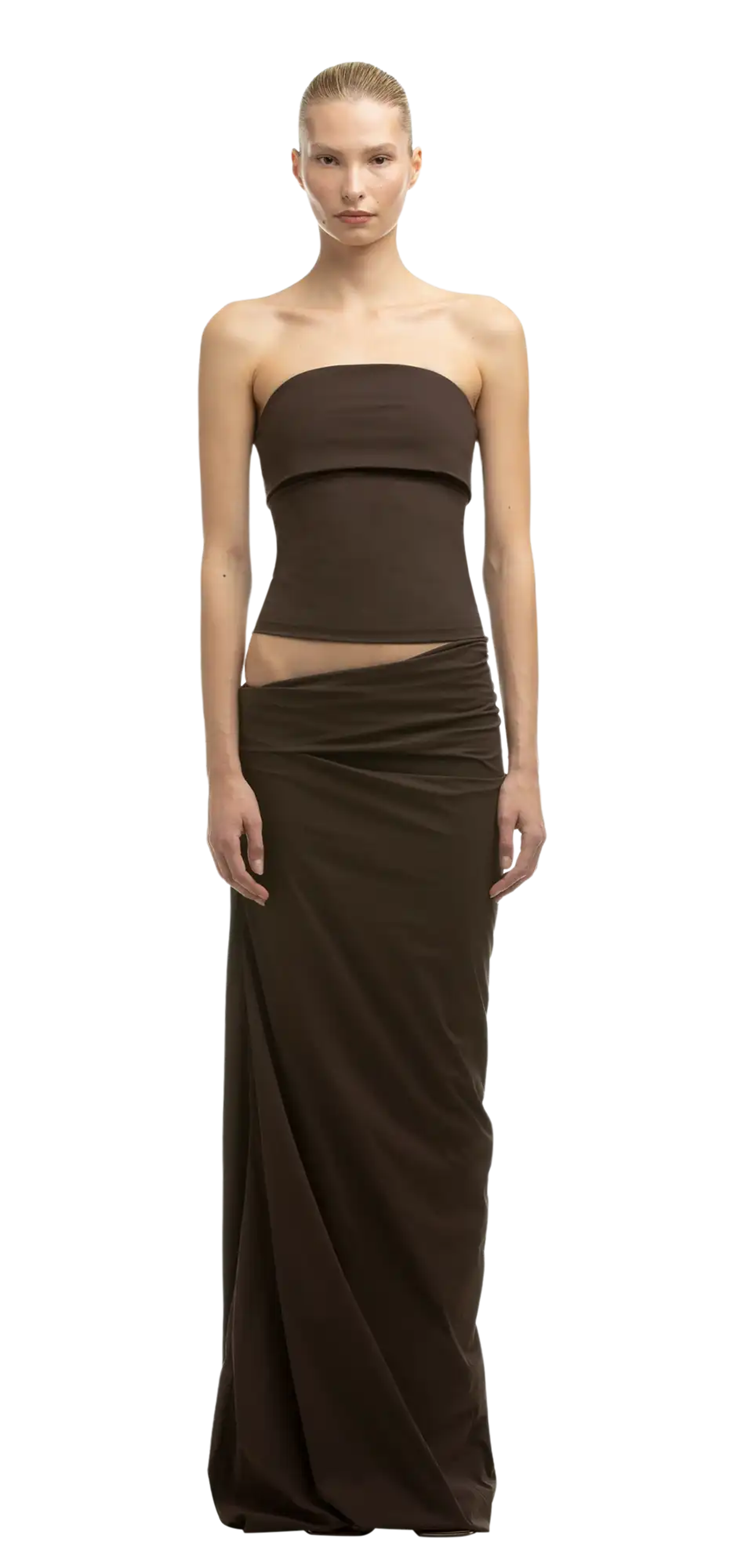 structured-skirt-cocoa character front view