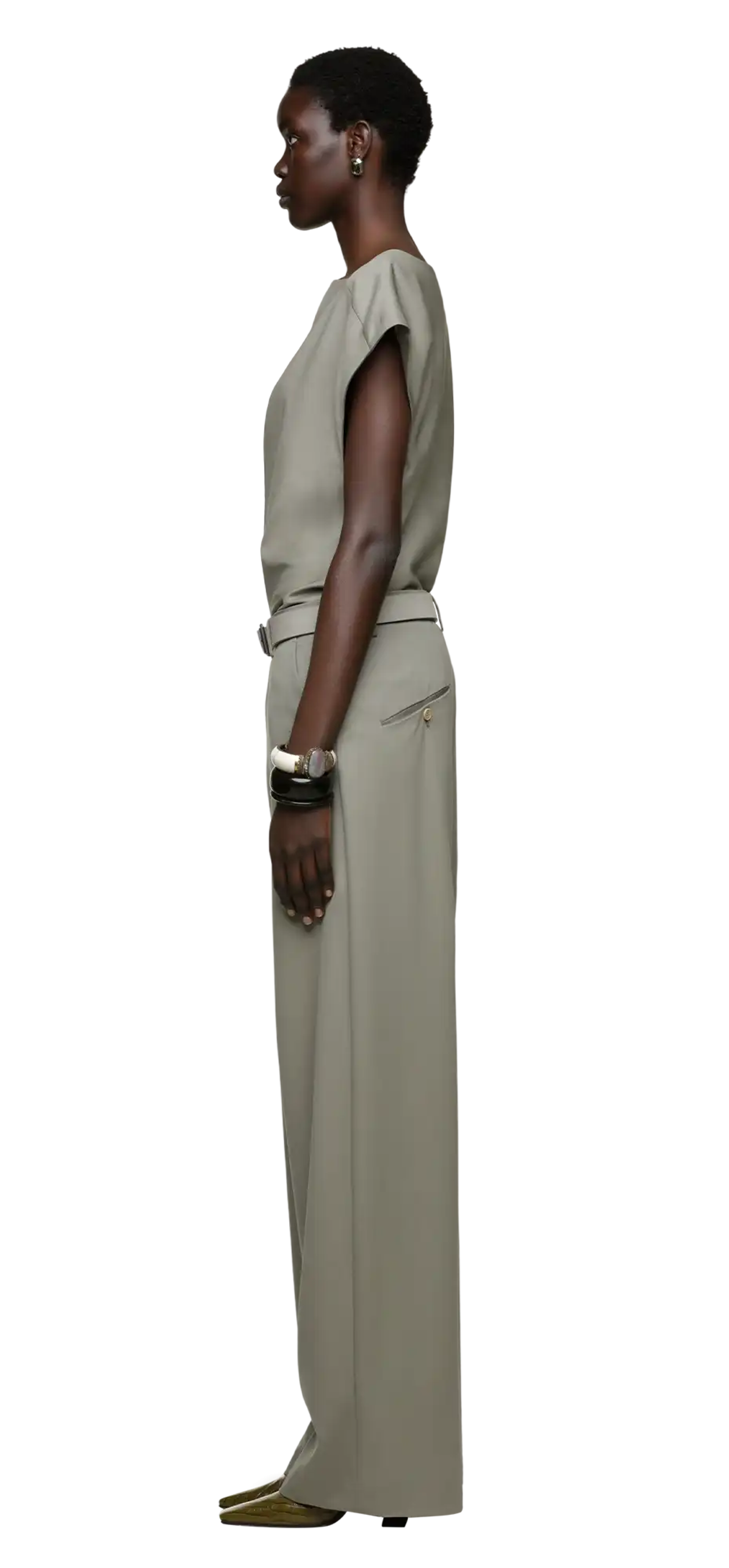 deep-vee-tank-kelly-green character left view