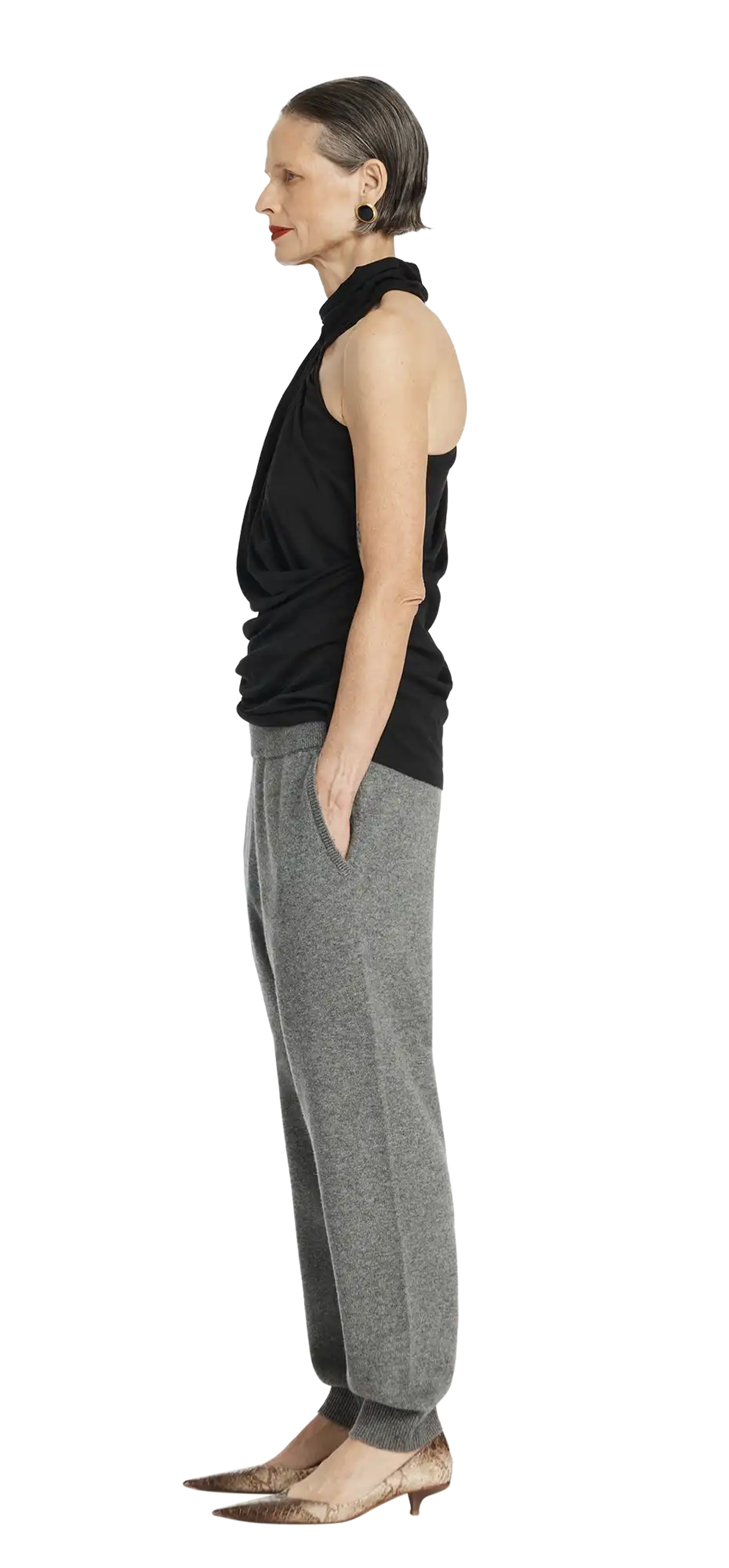 sleeveless-dalters-top-soot character left view