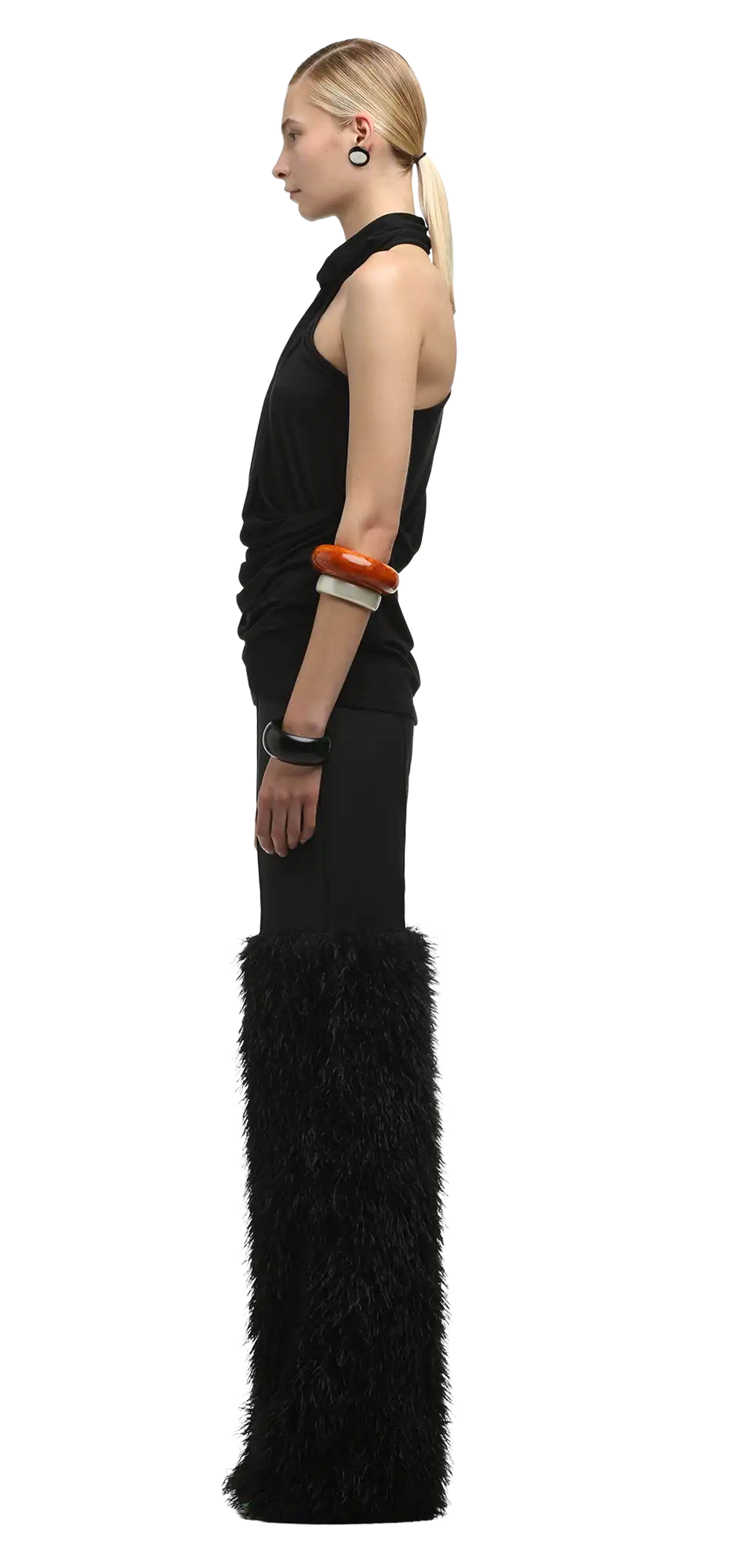 pelage-pant-widow character left view