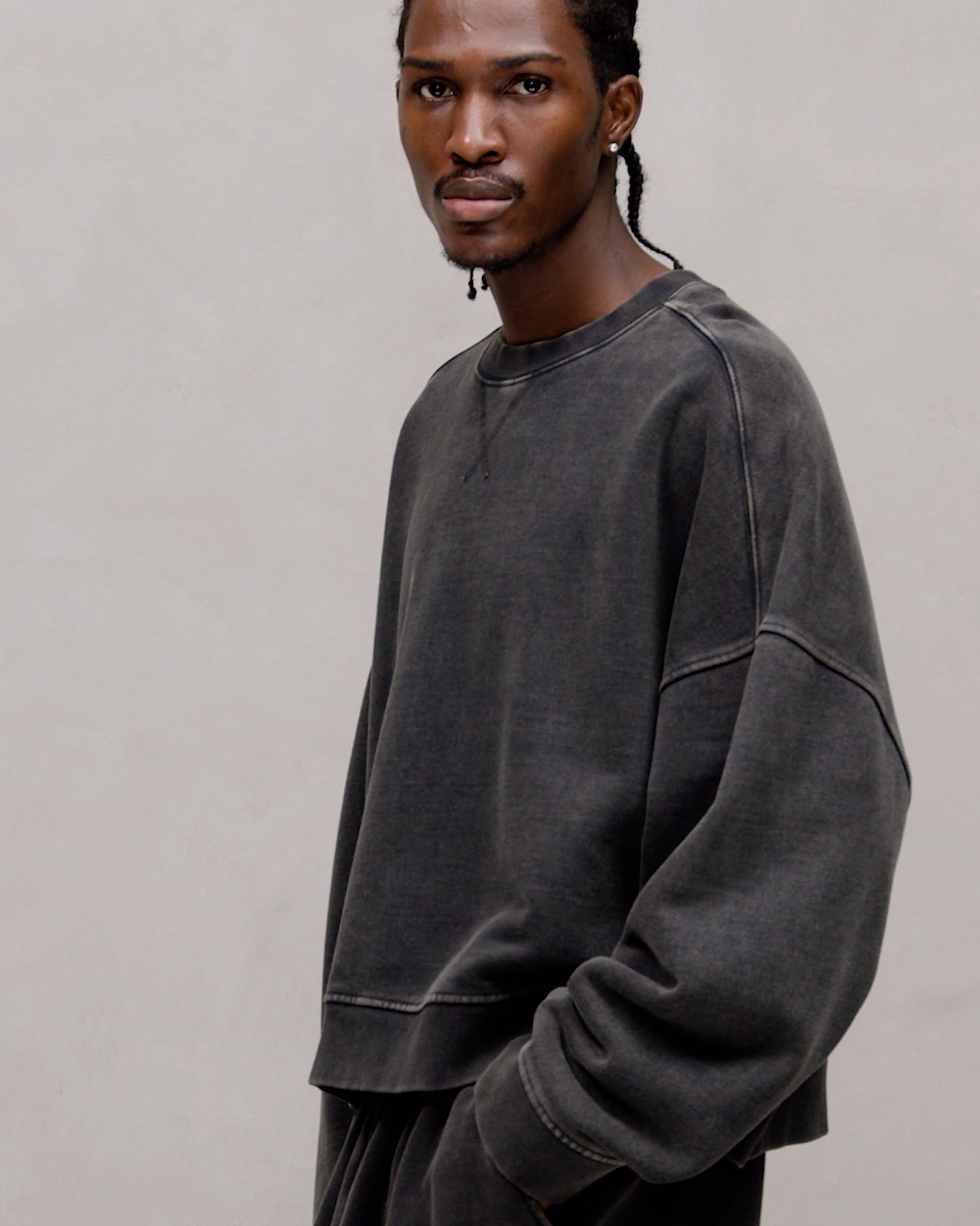 box crew washed black - entire studios