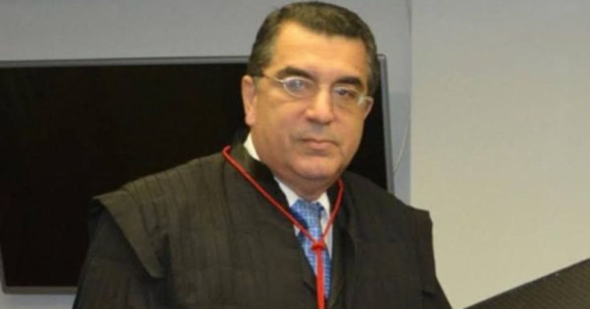 O magistrado foi afastado do cargo pelo Conselho Nacional de Justiça (CNJ) em maio do ano passado —