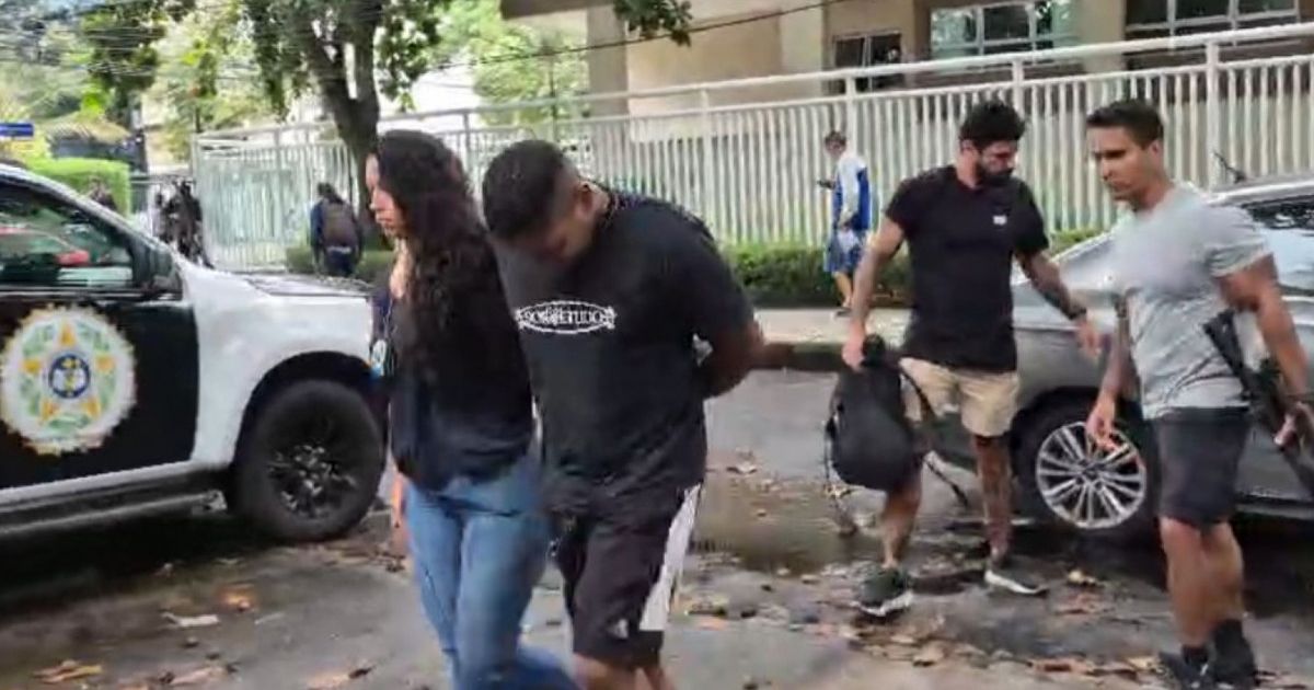 Rafael Silva Souza foi preso acusado de matar a colega de trabalho na comunidade do Para Pedro, no bairro Colégio, na Zona Norte