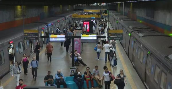 Falha de energia deixa intervalos do Metrô irregulares nesta segunda