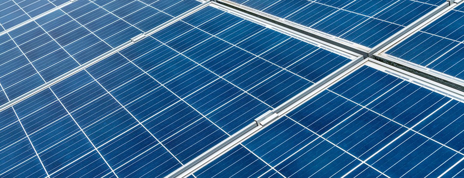 Solar panels renewable energy. Discover how Avathon increases solar energy performance with soiling detection, tracker misalignment, and more.