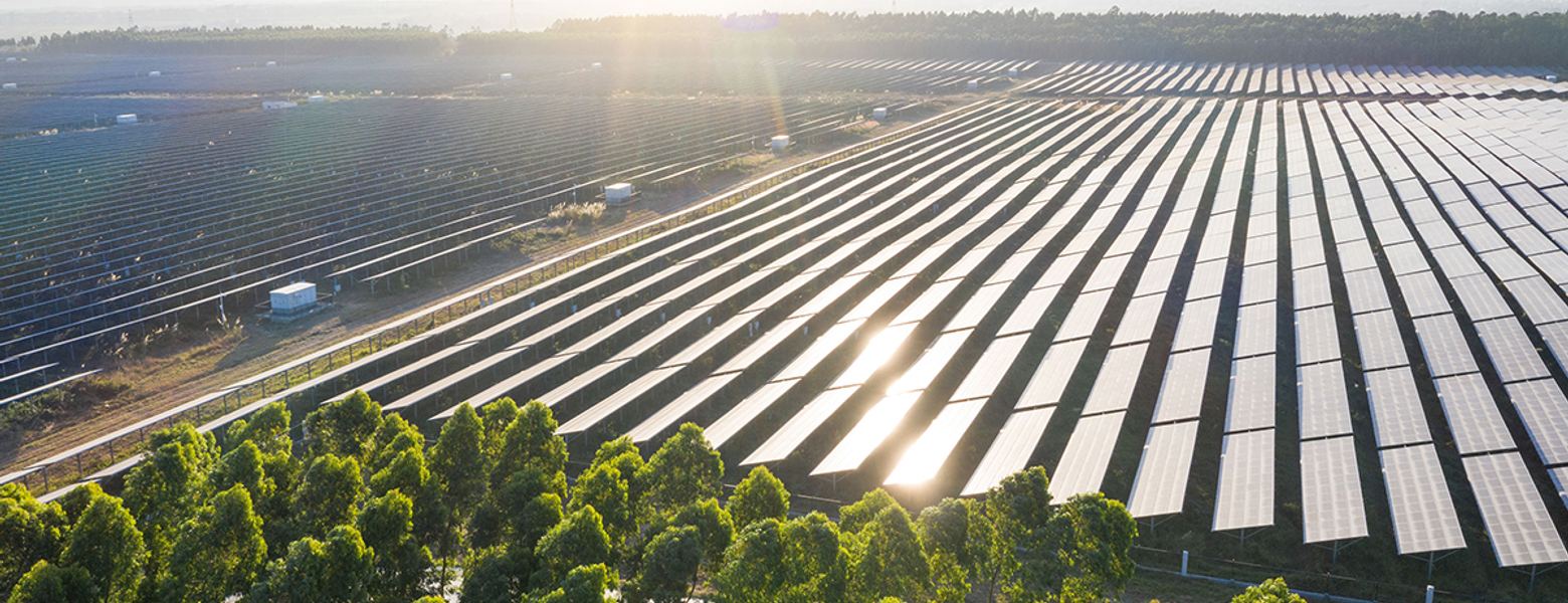 Solar panels renewable energy. Learn how to improve grid reliability and resiliency with Avathon's AI-powered platform.