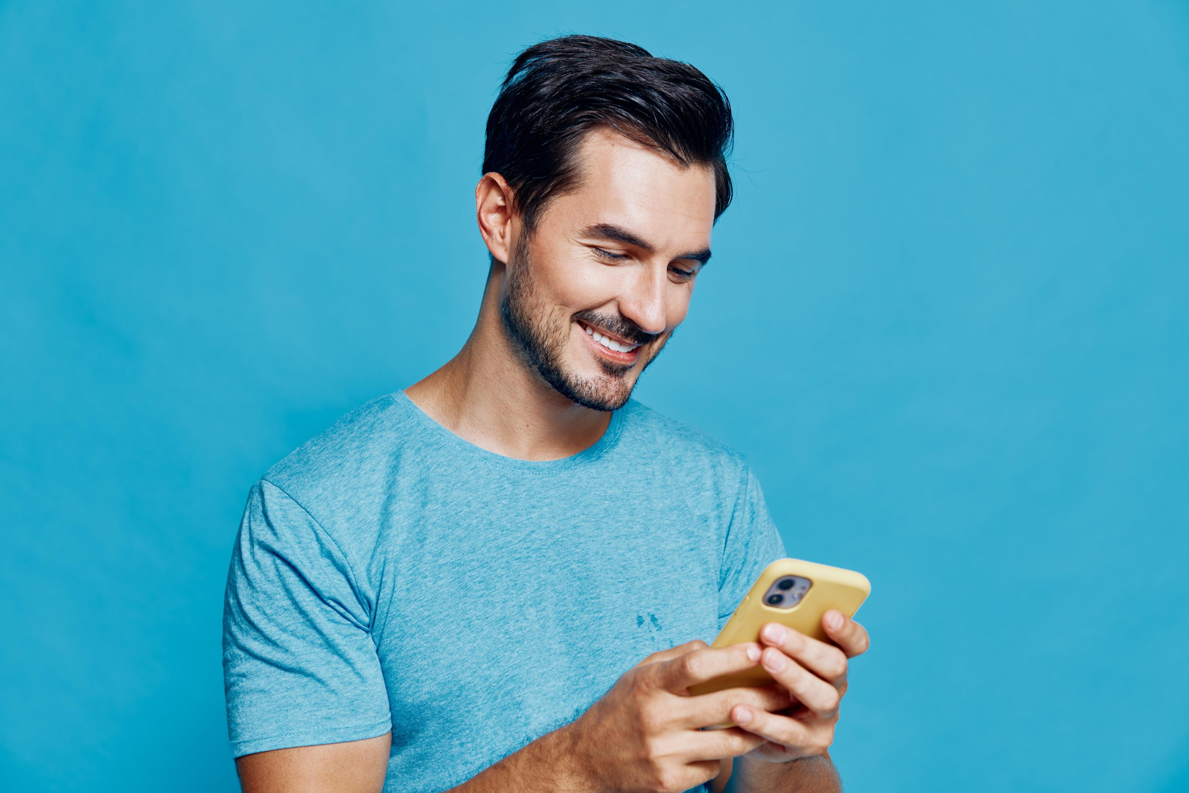 Mobilabonnement med tvilling-SIM, data-SIM eller ekstra-SIM: Komplett guide