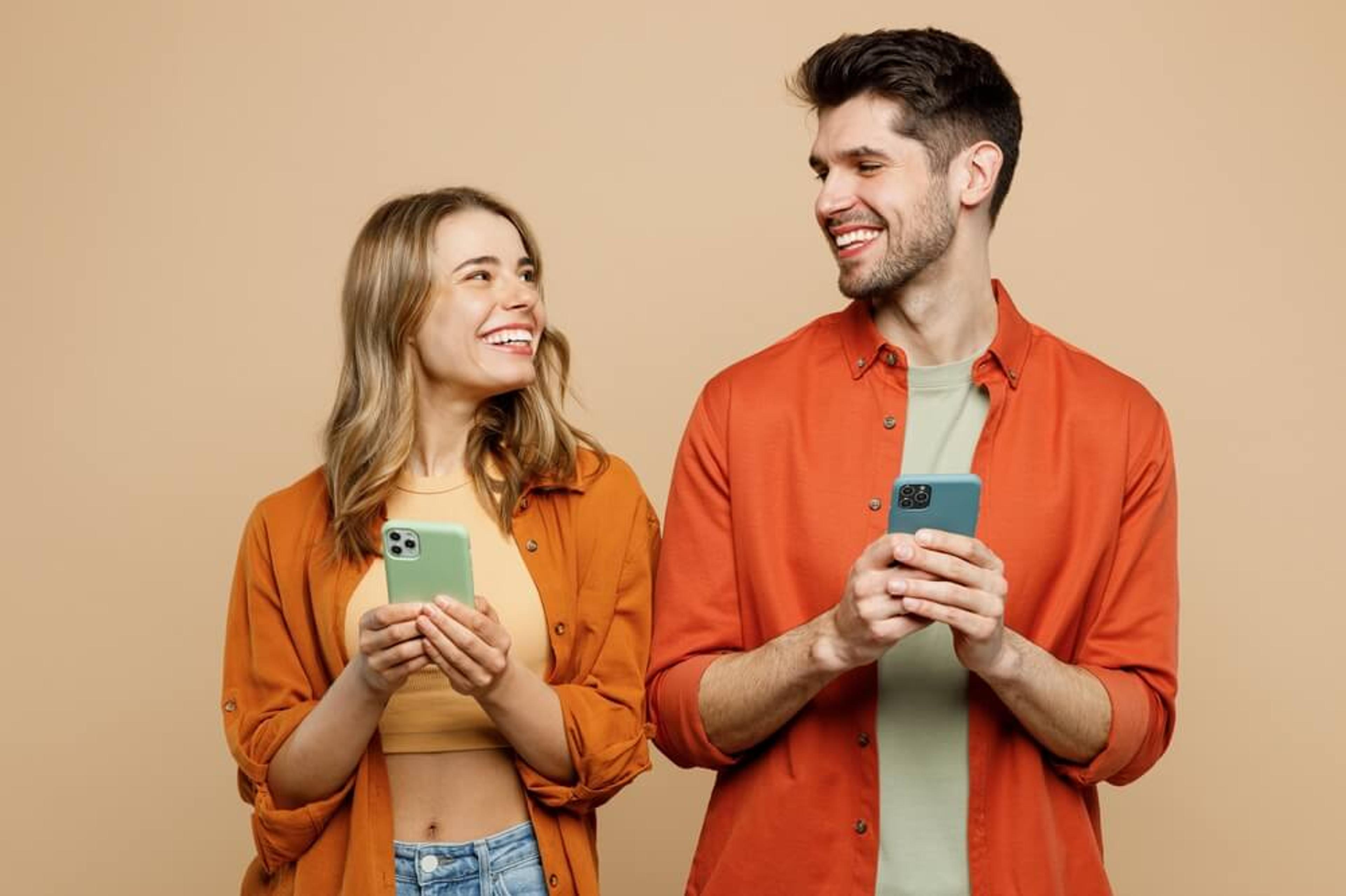 Beste mobilabonnement for to personer: Slik deler dere data og sparer penger