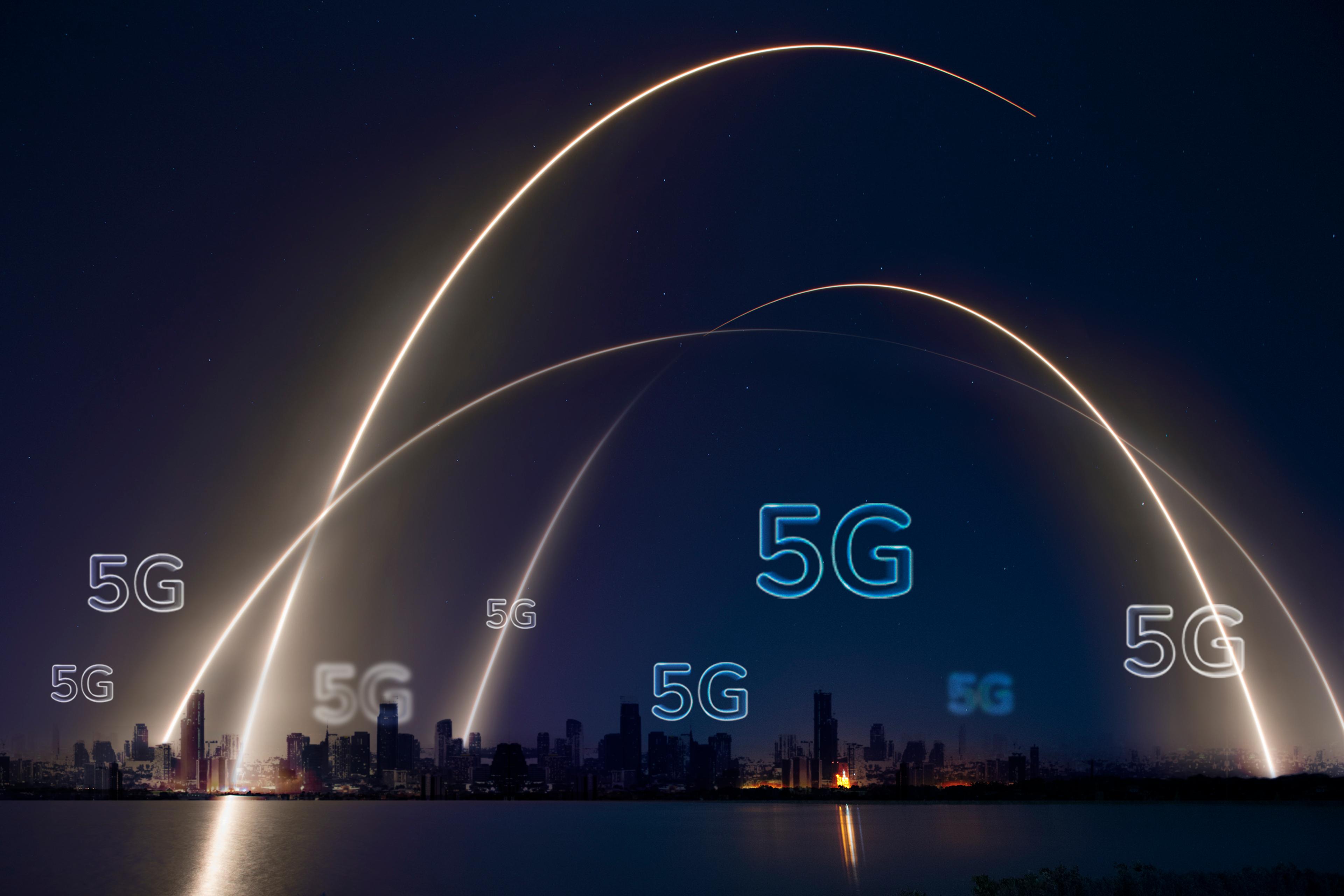 5G stråling: Basestasjoner og mobiltelefoner