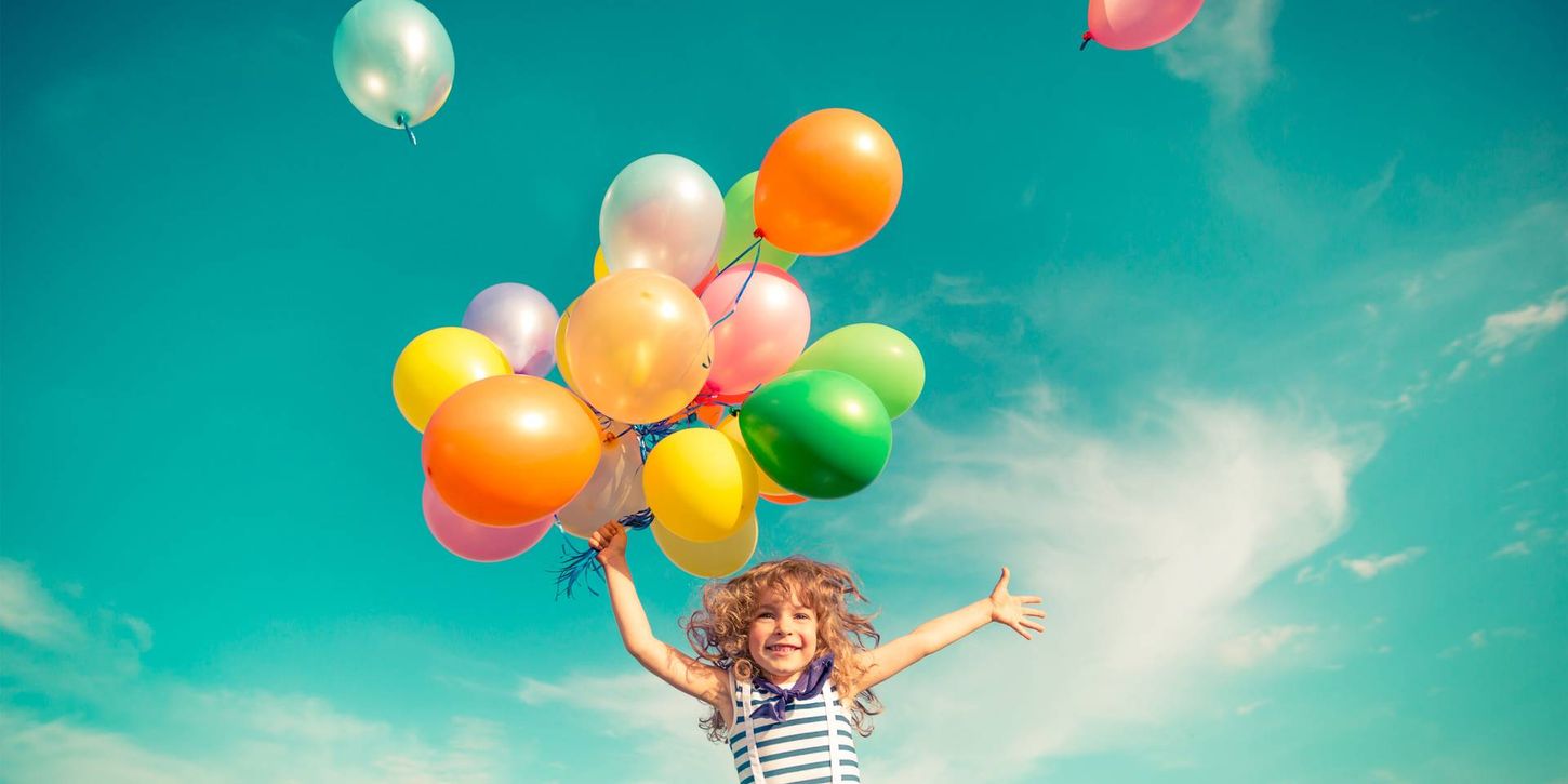 Bilde av barn med ballonger