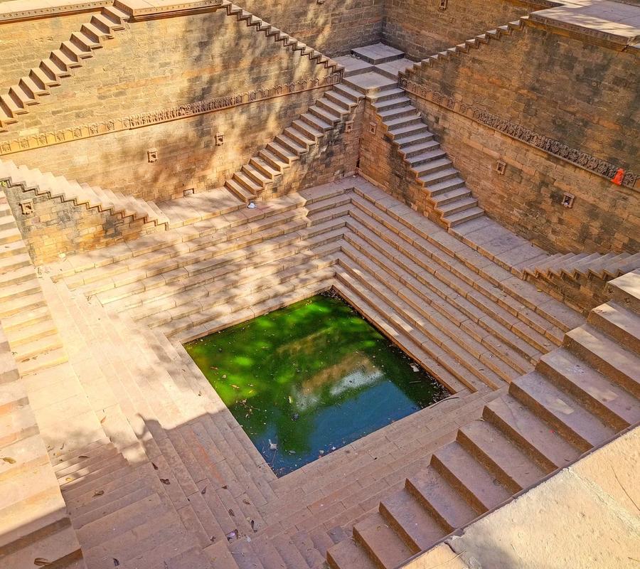 The Ramkund stepwell near Hamirsar Lake has stored water for Bhuj inhabitants for centuries.
