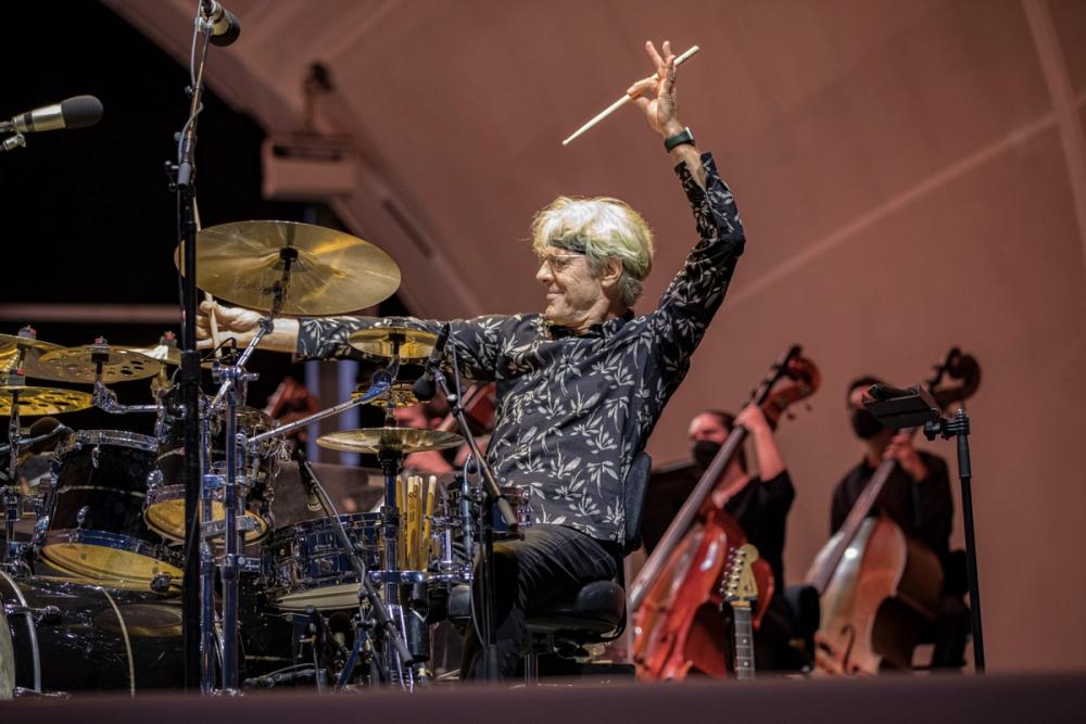 Stewart Copeland playing his drums