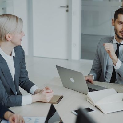 Au-delà de la vente : Devenez un architecte de solutions dans l'édition logicielle