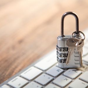 NIS 2, NIST CSF 2, ISO 27001 : Votre bouclier ultime face aux cybermenaces !