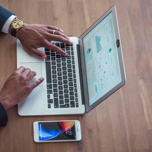 Au-delà de la Panne : Pourquoi le Dépannage Réseau est Votre Super-Pouvoir de Technicien