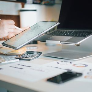 Adieu galères Excel : Révélez le détective de données qui sommeille en vous avec PowerPivot !