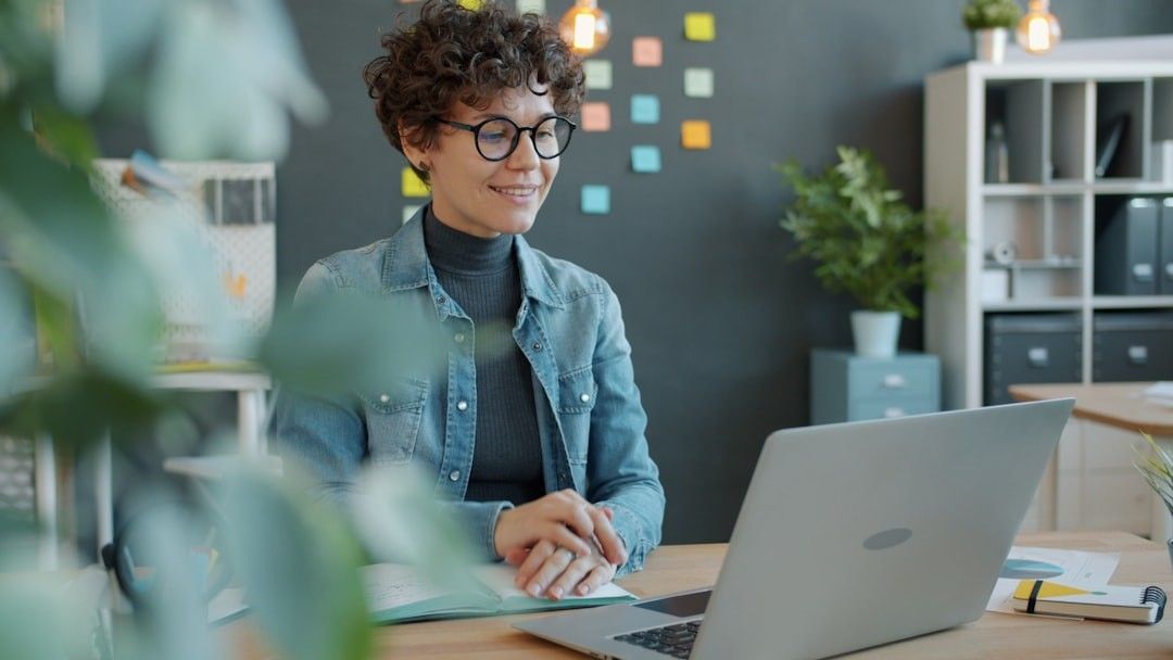Formation professionnelle à distance : l'e-learning est-il vraiment aussi efficace qu'en présentiel ?