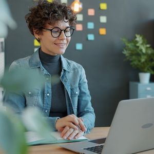 Formation professionnelle à distance : l'e-learning est-il vraiment aussi efficace qu'en présentiel ?