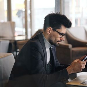 Tests Logiciels : L'automatisation, votre passeport vers l'excellence (et la paix intérieure) !