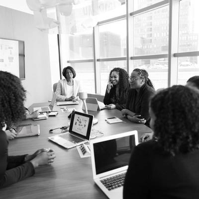 Droit du travail : Naviguer dans les eaux complexes des relations sociales (sans couler)