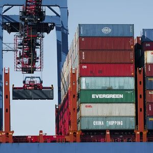 Naviguer l'import-export : Votre boussole pour des échanges sereins