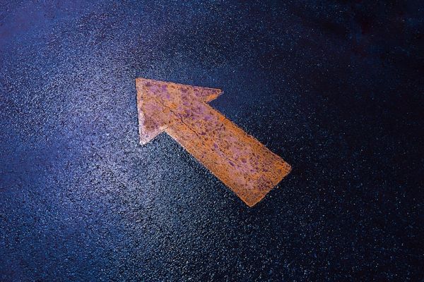 yellow arrow paint