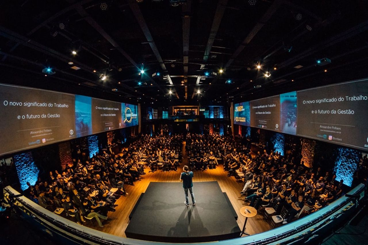 Formation transformation digitale : Quelles compétences digitales acquérir pour réussir ?