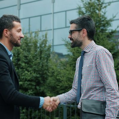 Devenez le maître incontesté de la vente : Votre carrière commerciale prend un nouvel envol !