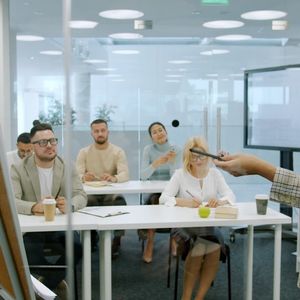 Formation cybersécurité entreprise : Comment protéger efficacement vos équipes des cybermenaces ?