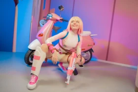 Gwenpool - 3