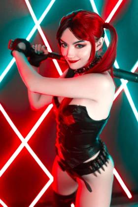 Harley Quinn (New 52 Outfit) - 3