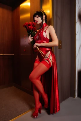 Yor Forger (Xmas Outfit) - 2