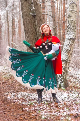 Anna (Winter Outfit) - 3