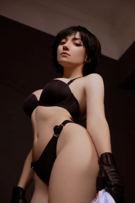 Lady - 5
