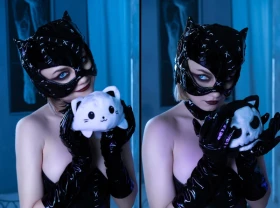 Selina Kyle (Catwoman) - 4