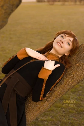 Anna (Autumn Outfit) - 3