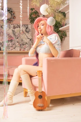 Seraphine (Home Outfit) - 5