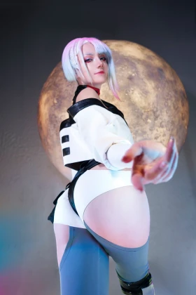 Lucy - 3
