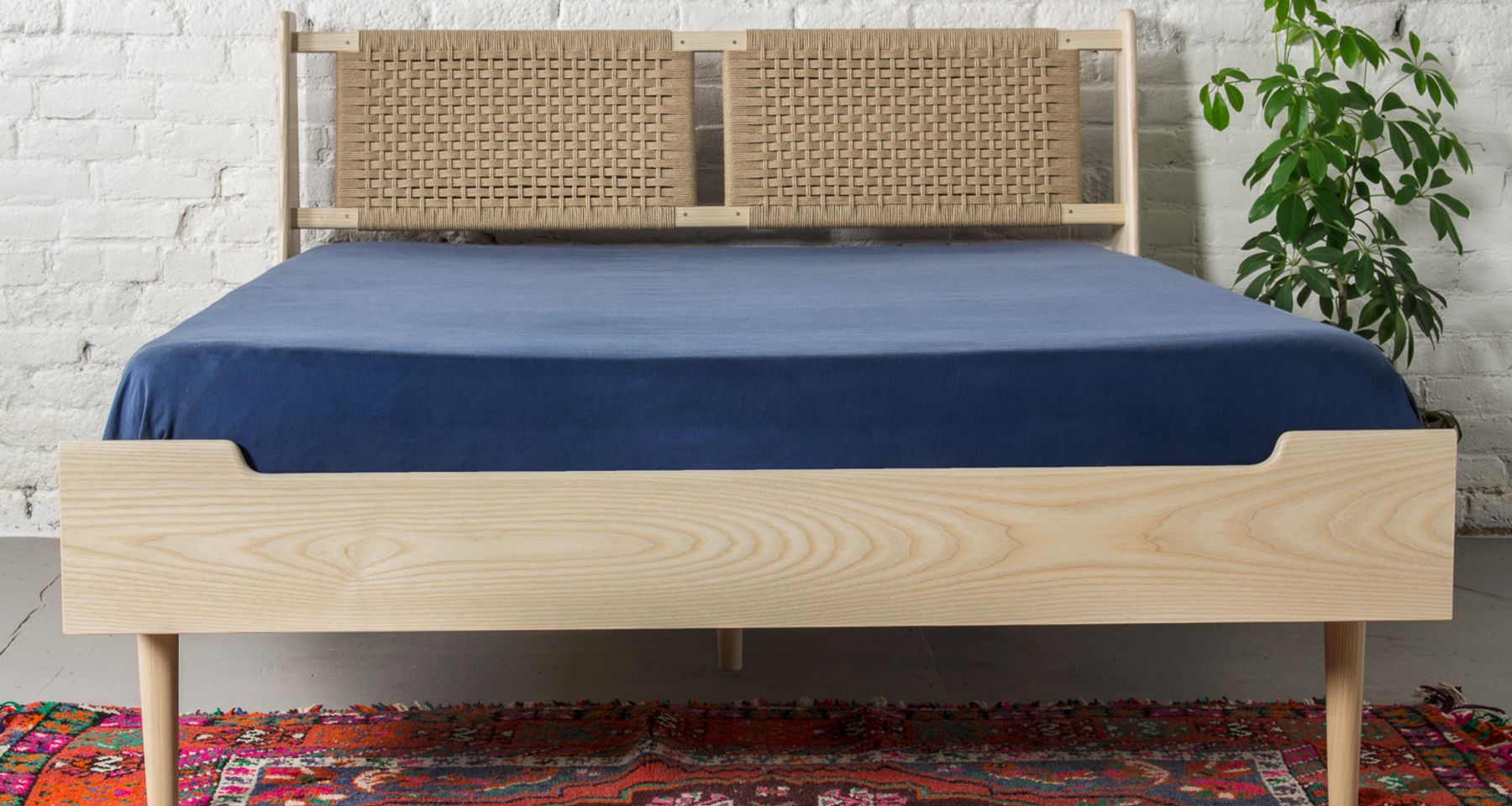Umea Bed by Lutz
