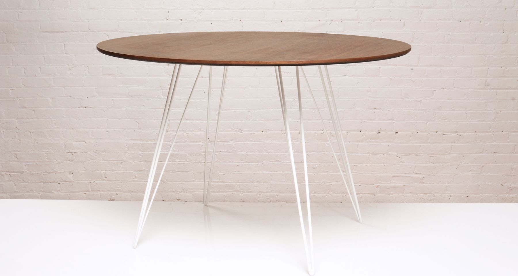Williams Dining Table Circle by Tronk