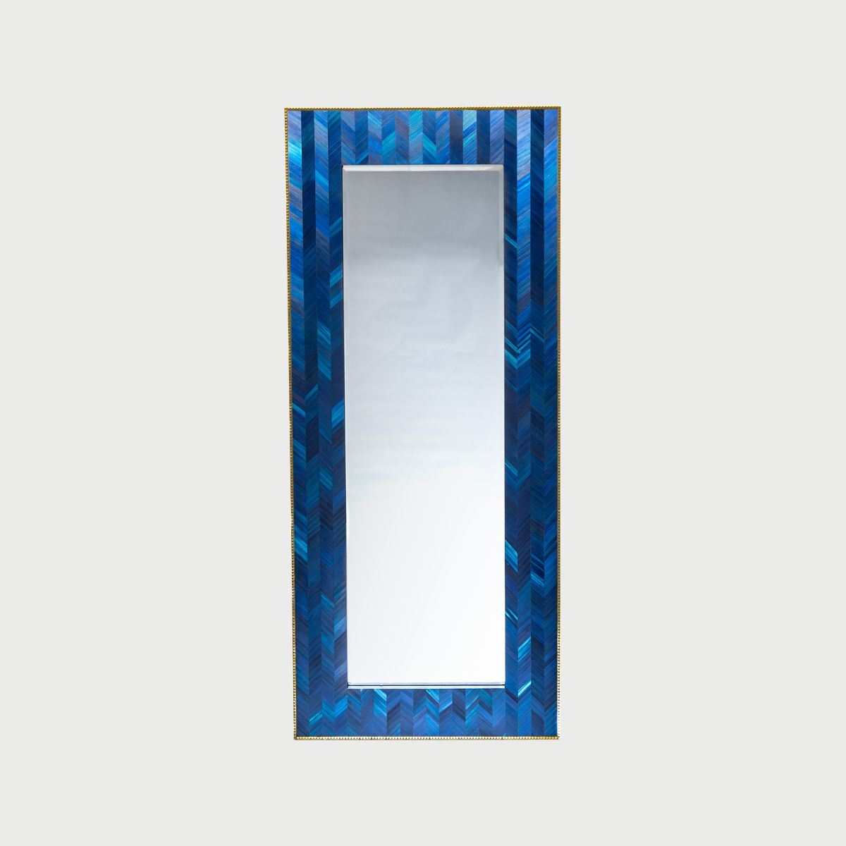 Tramp Mirror