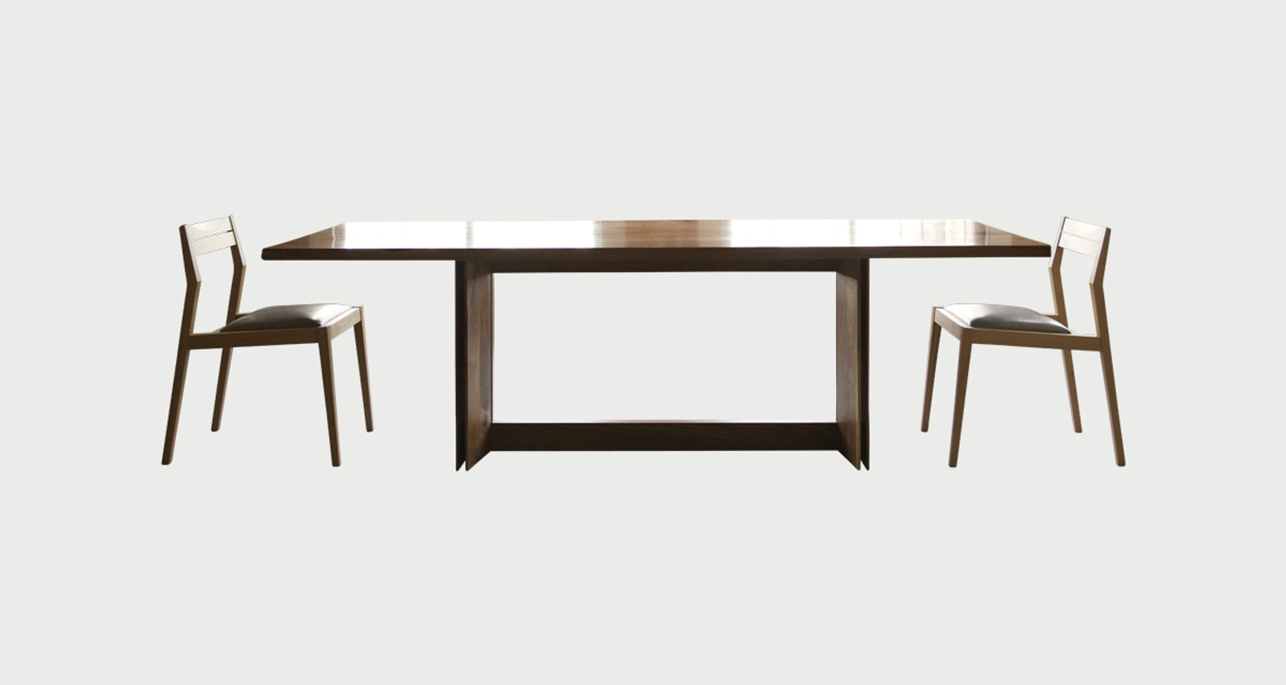 Tapered Dining Table by Stillmade