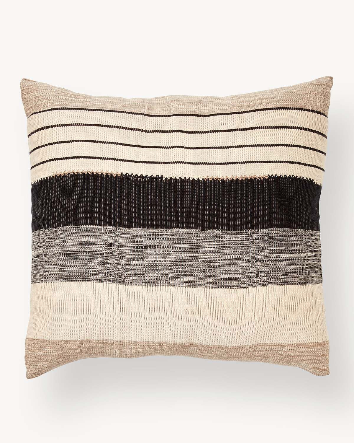 Pantelho Pillow Black + Beige
