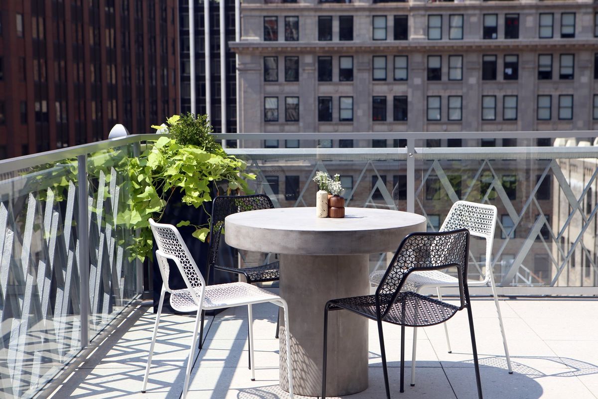 70 Pine Resident Lounge