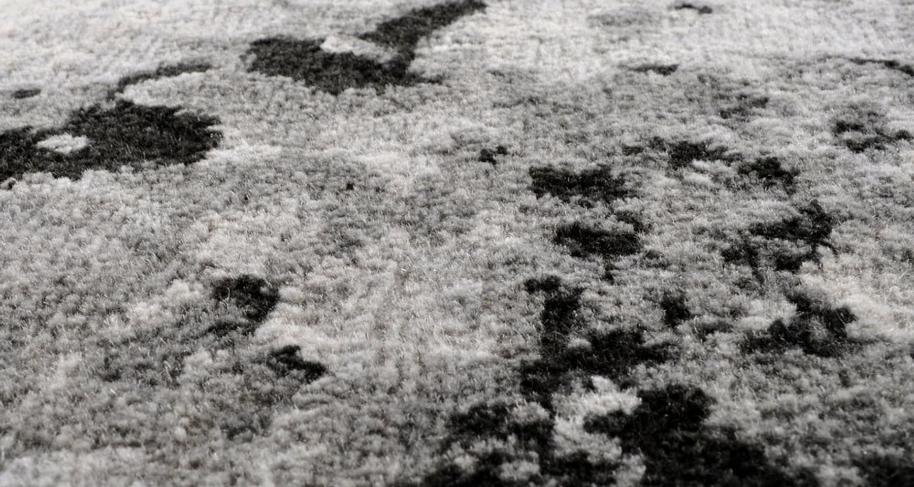 Lunar Rug by Bronsen